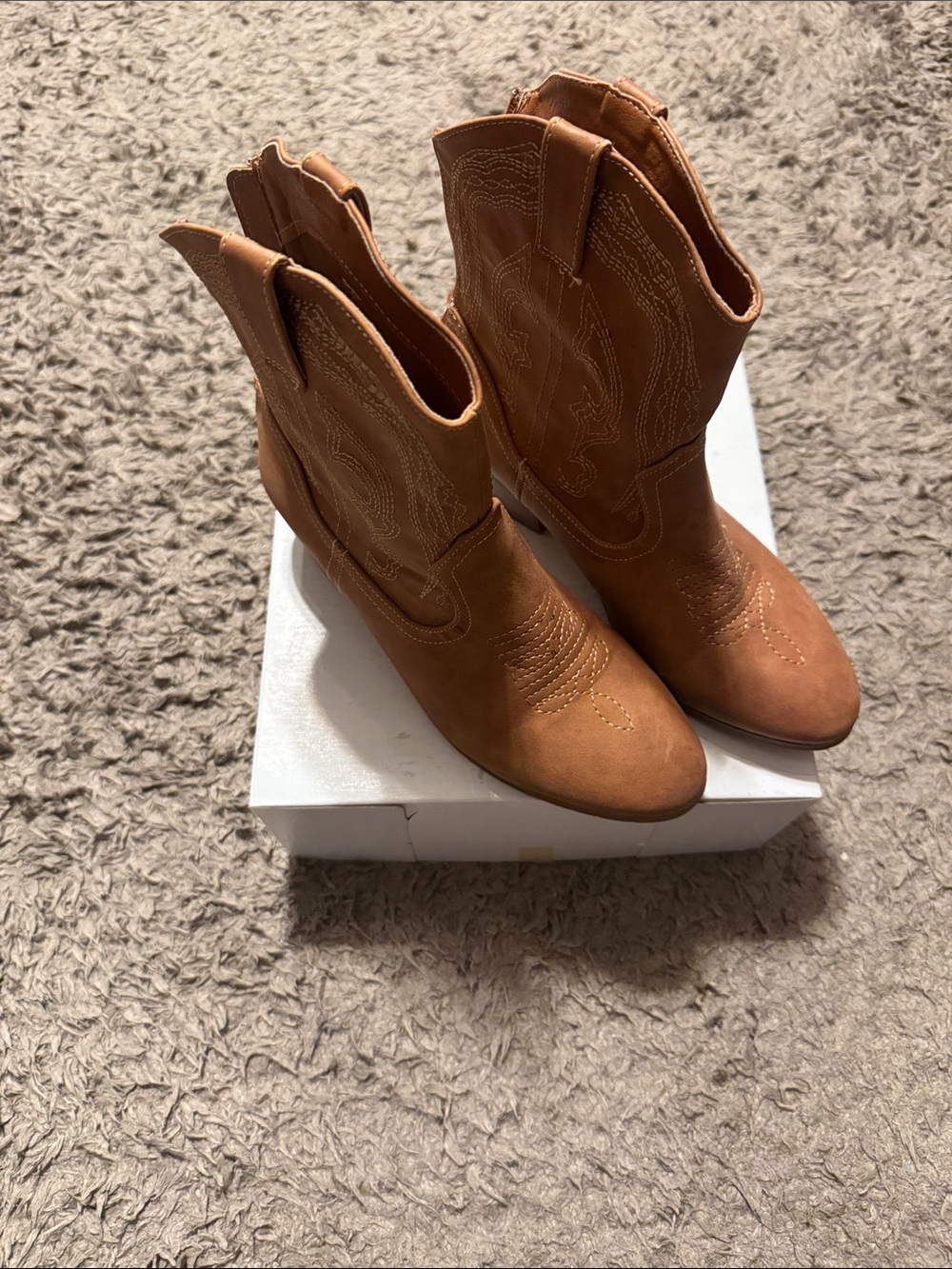 Women's Tan Western Heeled Boots